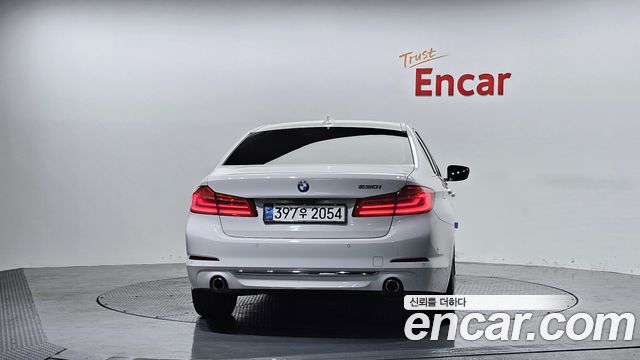 BMW 5 Series (G30) 530i Luxury Plus 2018 — фото 4