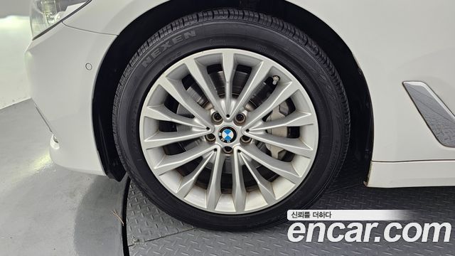 BMW 5 Series (G30) 530i Luxury Plus 2018 — фото 5