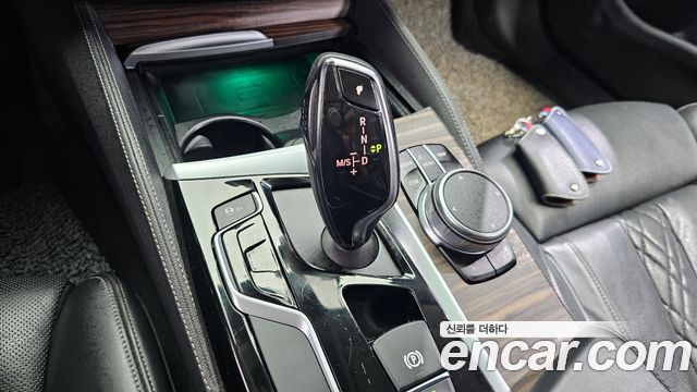 BMW 5 Series (G30) 530i Luxury Plus 2018 — фото 9
