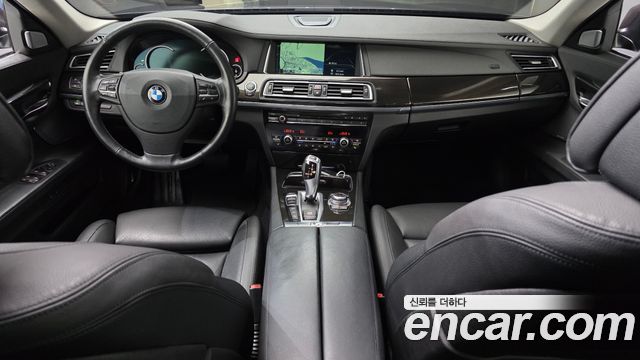 BMW 7 Series (F01) 750Li xDrive 2013 — фото 7