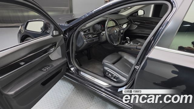 BMW 7 Series (F01) 750Li xDrive 2013 — фото 10