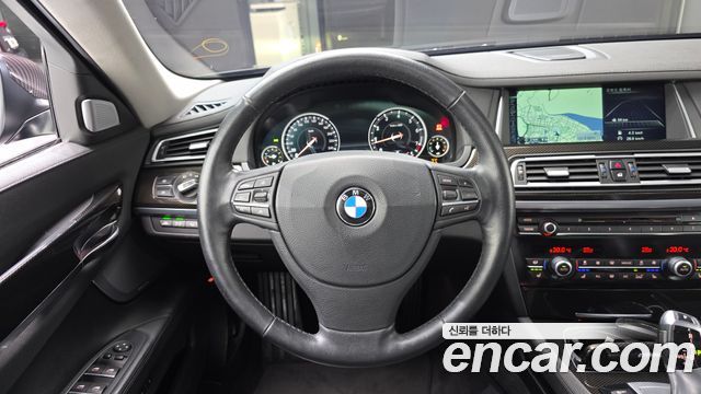 BMW 7 Series (F01) 750Li xDrive 2013 — фото 13