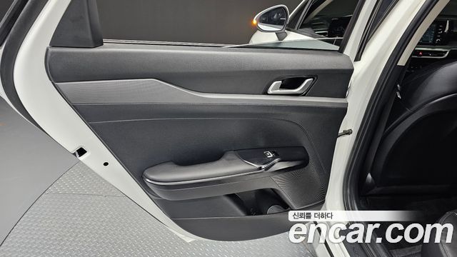 Kia K5 (III) 2.0 LPI(Renter car) Strandard 2021 — фото 25