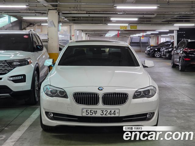 BMW 5 Series (F10) 528i