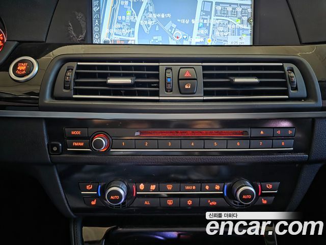 BMW 5 Series (F10) 528i 2011 — фото 18