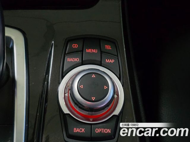 BMW 5 Series (F10) 528i 2011 — фото 19
