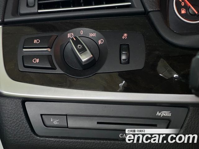 BMW 5 Series (F10) 528i 2011 — фото 20