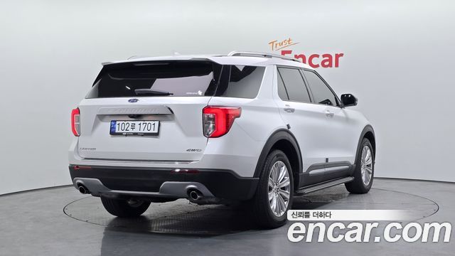 Ford Explorer (VI) 2.3 LimIted 4WD 2022 — фото 2