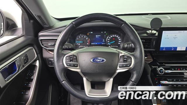 Ford Explorer (VI) 2.3 LimIted 4WD 2022 — фото 12