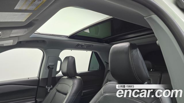 Ford Explorer (VI) 2.3 LimIted 4WD 2022 — фото 15