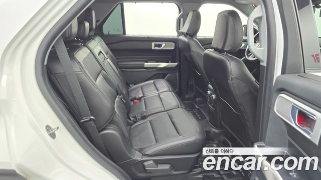 Ford Explorer (VI) 2.3 LimIted 4WD 2022 — фото 18