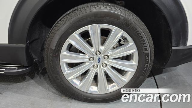 Ford Explorer (VI) 2.3 LimIted 4WD 2022 — фото 21