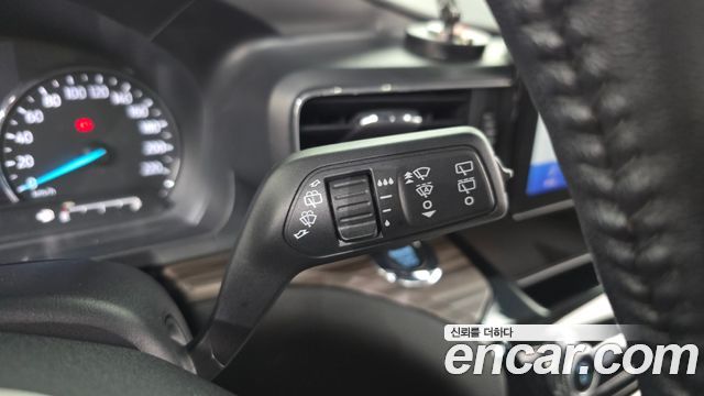Ford Explorer (VI) 2.3 LimIted 4WD 2022 — фото 29