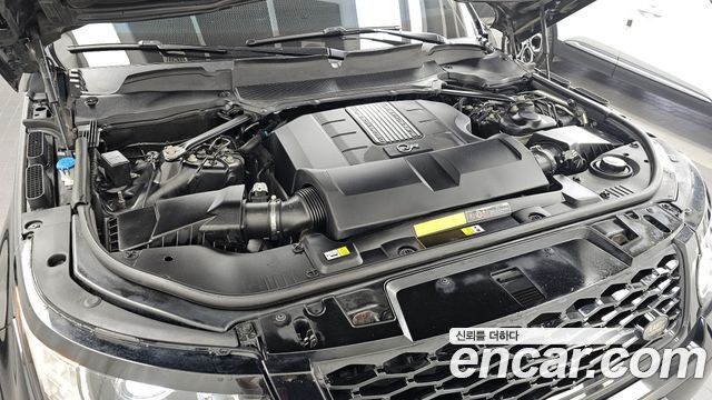 Land Rover Range Rover Sport (II) 5.0 SVR 2017 — фото 6
