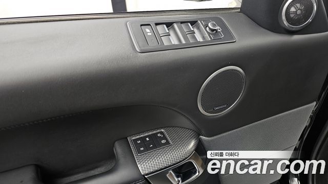 Land Rover Range Rover Sport (II) 5.0 SVR 2017 — фото 40
