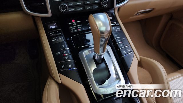 Porsche Cayenne 3.0 Diesel Platium Edition 958 2017 — фото 9
