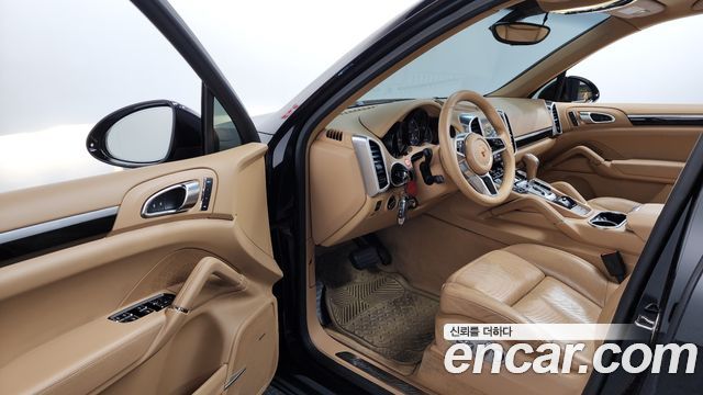 Porsche Cayenne 3.0 Diesel Platium Edition 958 2017 — фото 10