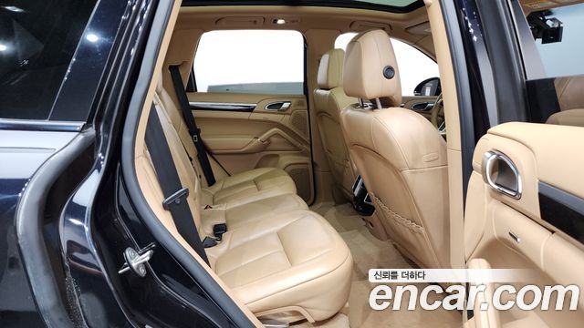 Porsche Cayenne 3.0 Diesel Platium Edition 958 2017 — фото 11
