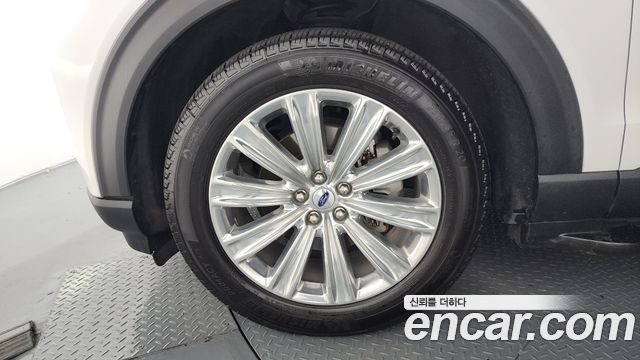 Ford Explorer (VI) 2.3 LimIted 4WD 2022 — фото 5