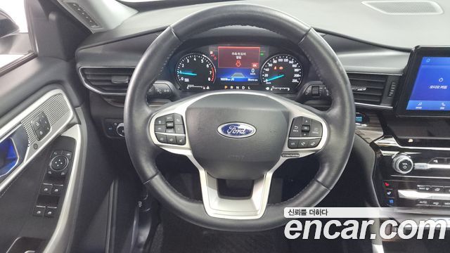 Ford Explorer (VI) 2.3 LimIted 4WD 2022 — фото 13