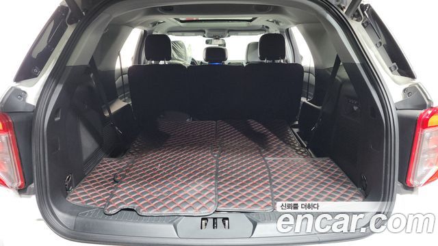 Ford Explorer (VI) 2.3 LimIted 4WD 2022 — фото 18
