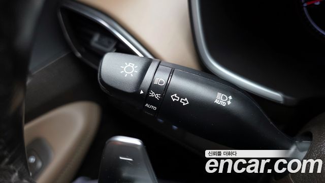 Hyundai Santa Fe Diesel 2.2 2WD Prestige 2021 — фото 17