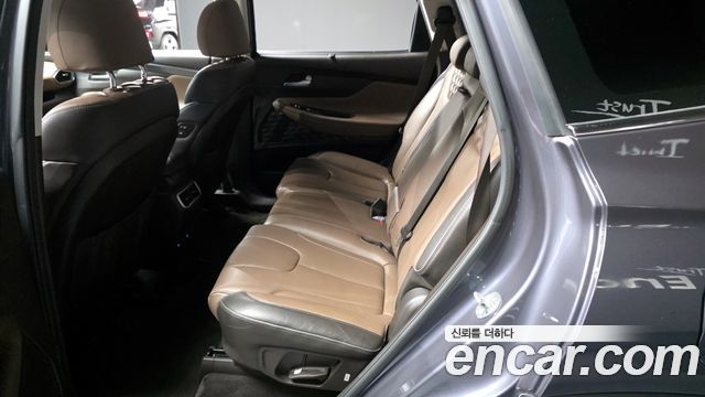 Hyundai Santa Fe Diesel 2.2 2WD Prestige 2021 — фото 26