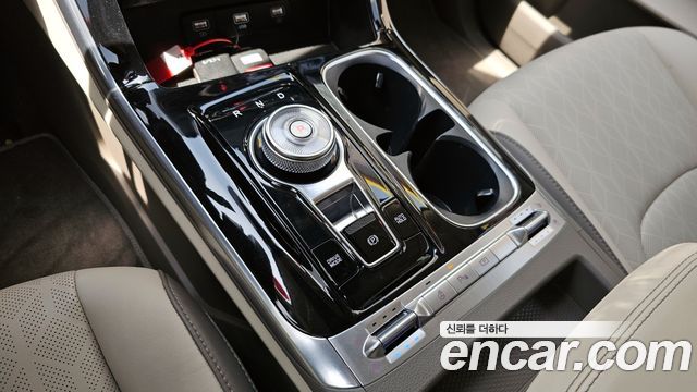Kia Carnival (IV) Gasoline 9-Seater Noblesse 2023 — фото 9
