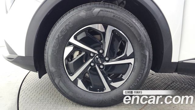 Kia Sportage Hybrid (V) Prestige 2WD 2023 — фото 5