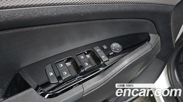 Kia Sportage Hybrid (V) Prestige 2WD 2023 — фото 17
