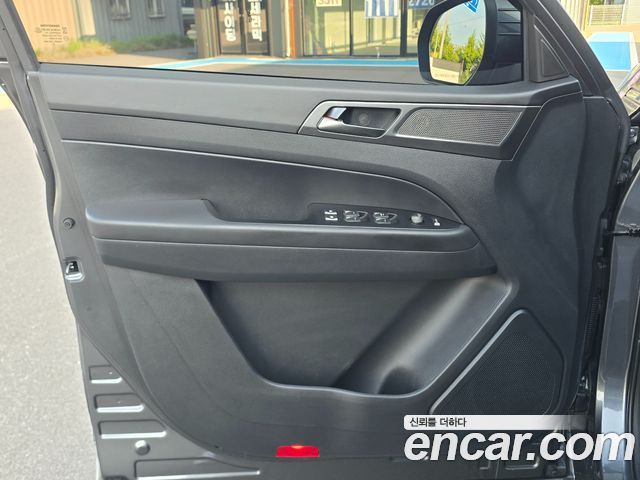 KG Mobility (SsangYong) Rexton Sports Diesel 2.2 4WD Prestige 2023 — фото 10