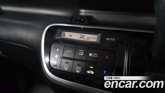 Honda N-BOX 0.6 2WD 2016 — фото 20