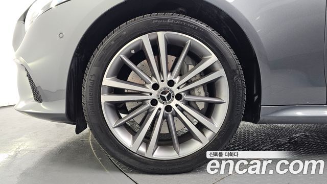 Mercedes-Benz CLS-Class (C257) CLS400d 4MATIC 2019 — фото 5