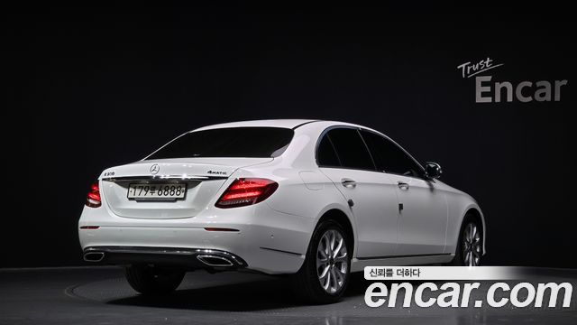 Mercedes-Benz E-Class (W213) E300 4MATIC Exclusive 2020 — фото 2