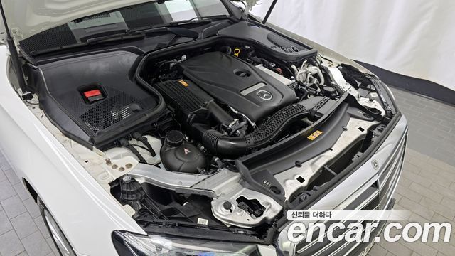Mercedes-Benz E-Class (W213) E300 4MATIC Exclusive 2020 — фото 6