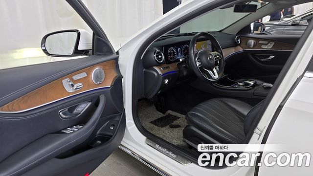 Mercedes-Benz E-Class (W213) E300 4MATIC Exclusive 2020 — фото 10