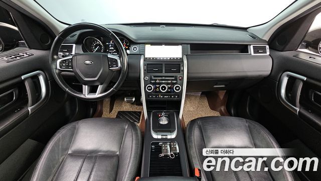 Land Rover Discovery Sport 2.0 TD4 SE 2017 — фото 7