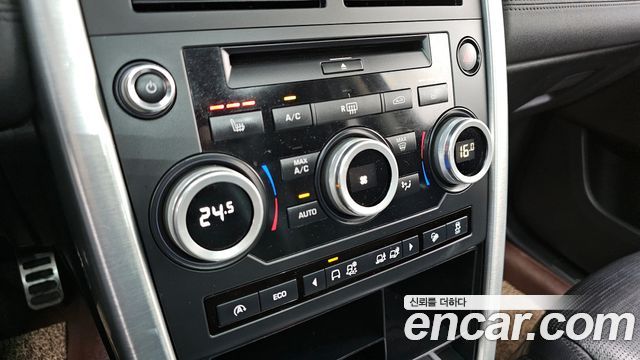 Land Rover Discovery Sport 2.0 TD4 SE 2017 — фото 31
