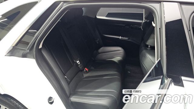 Hyundai Grandeur (GN7) 2,5 Gasoline 2WD Premium 2025 — фото 12