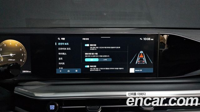 Hyundai Grandeur (GN7) 2,5 Gasoline 2WD Premium 2025 — фото 17