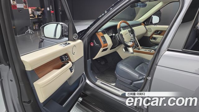 Land Rover Range Rover (IV) D350 AB Disel 2021 — фото 10