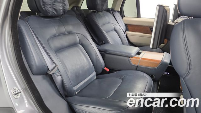 Land Rover Range Rover (IV) D350 AB Disel 2021 — фото 12