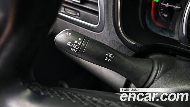 Renault Korea QM6 2.0 GDe RE Signature 2WD 2021 — фото 33