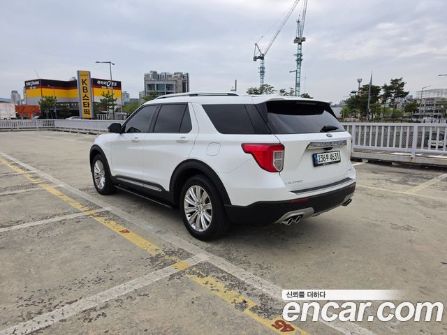 Ford Explorer (VI) 3.0 PHEV 2021 — фото 8