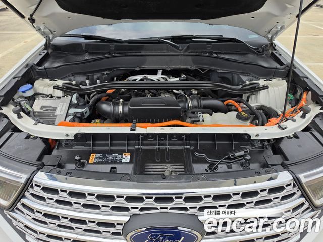 Ford Explorer (VI) 3.0 PHEV 2021 — фото 17