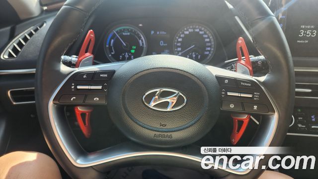 Hyundai Sonata Hybrid (DN8) Premium Family 2021 — фото 17