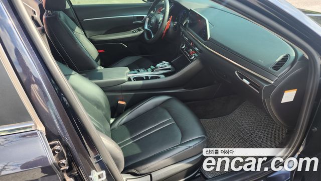 Hyundai Sonata Hybrid (DN8) Premium Family 2021 — фото 18