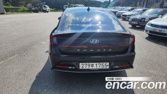Hyundai Sonata Hybrid (DN8) Premium Family 2021 — фото 23
