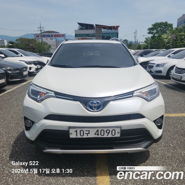 Toyota RAV4 2.5 4WD Hybrid 4th 2017 — фото 3