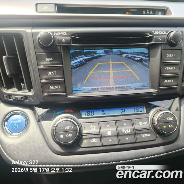 Toyota RAV4 2.5 4WD Hybrid 4th 2017 — фото 19